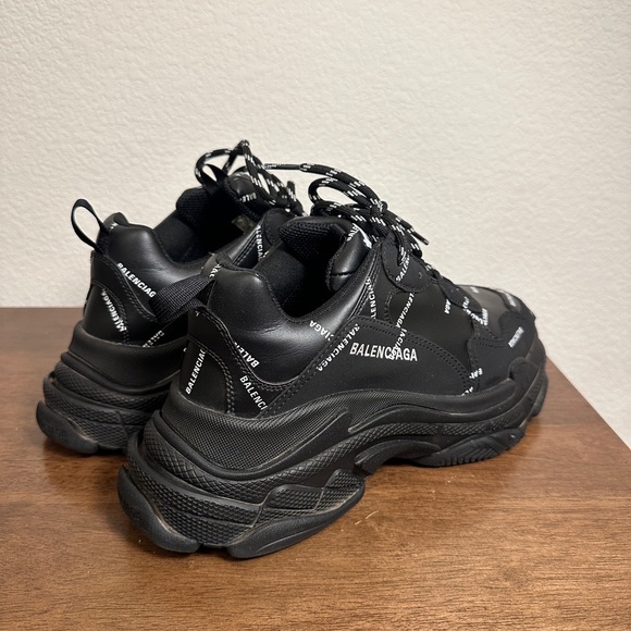 Balenciaga Triple S Sneakers - Picture 5 of 9
